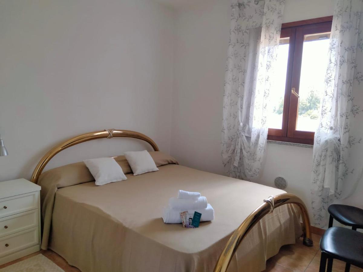 La Casa Dei Fenicotteri Bed & Breakfast Olbia Exterior foto