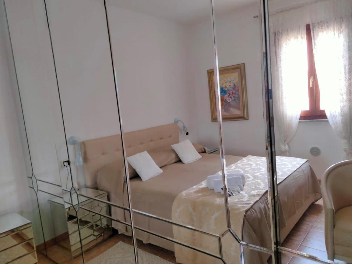 La Casa Dei Fenicotteri Bed & Breakfast Olbia Exterior foto